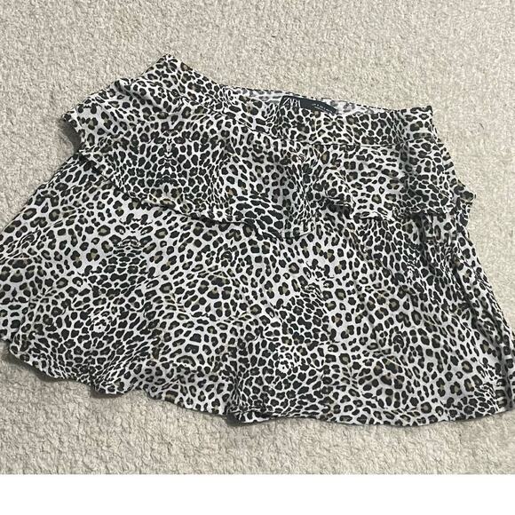 Zara Women's Small Cheetah Animal Print Ruffled Skort Skirt Gray Black Mob Wife - Picture 1 of 8